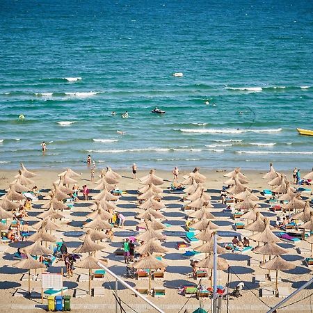 Seascape Apartment Alezzi Spa n Pool Beach Resort Mamaia Exterior foto