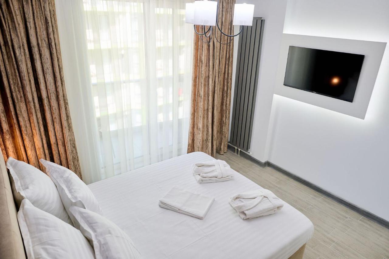 Seascape Apartment Alezzi Spa n Pool Beach Resort Mamaia Exterior foto